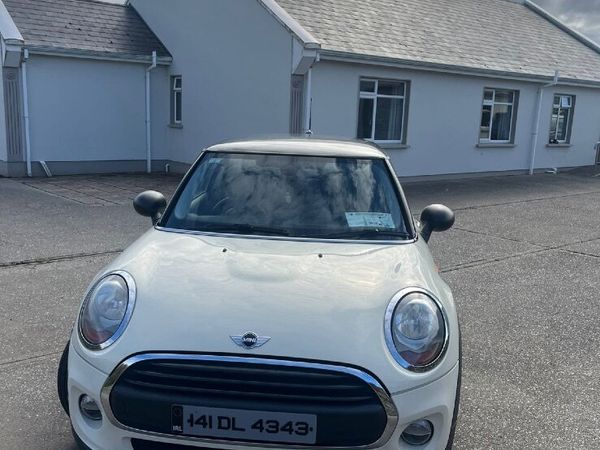 Mini One Hatchback, Diesel, 2014, White