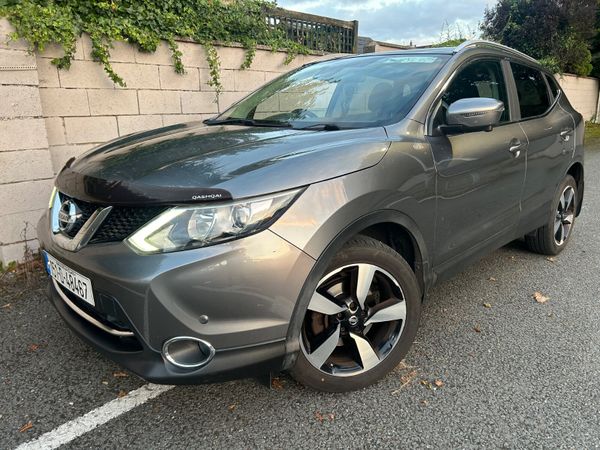 Nissan Qashqai Hatchback, Petrol, 2015, Grey