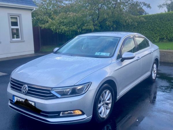 Volkswagen Passat Saloon, Diesel, 2015, Silver