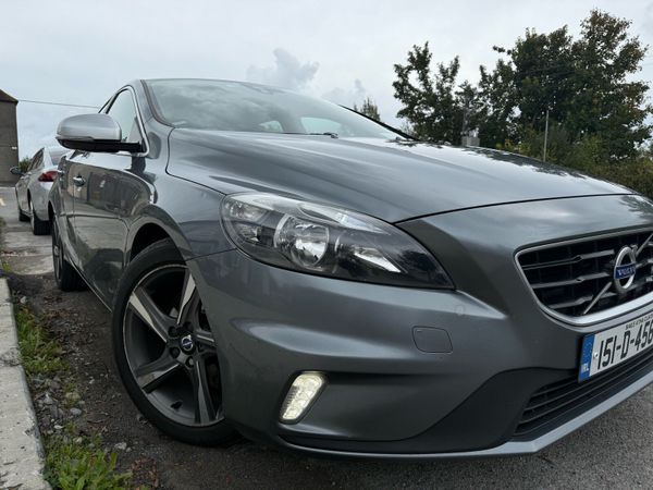Volvo V40 Hatchback, Diesel, 2015, Grey