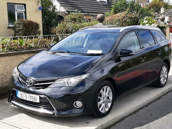 Toyota Auris Estate, Diesel, 2013, Black