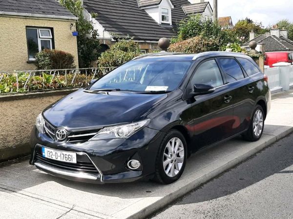 Toyota Auris Estate, Diesel, 2013, Black
