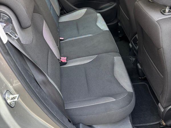 Peugeot 308 MPV, Diesel, 2012, Grey