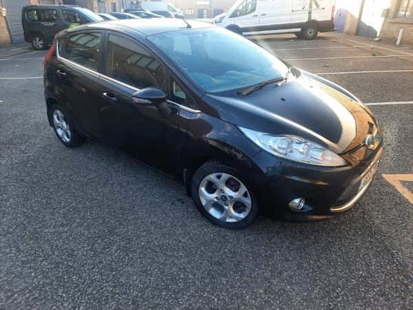 Ford Fiesta Hatchback, Diesel, 2009, Black