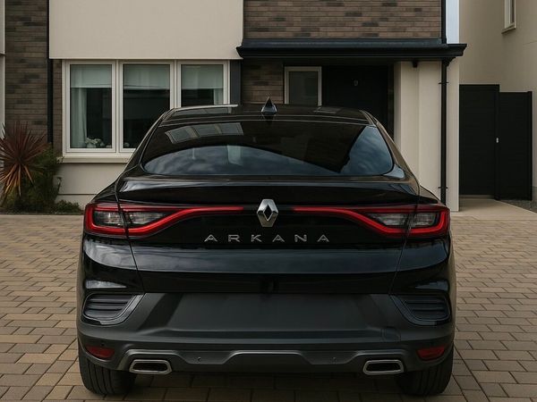 Renault Arkana Hatchback, Petrol, 2023, Black