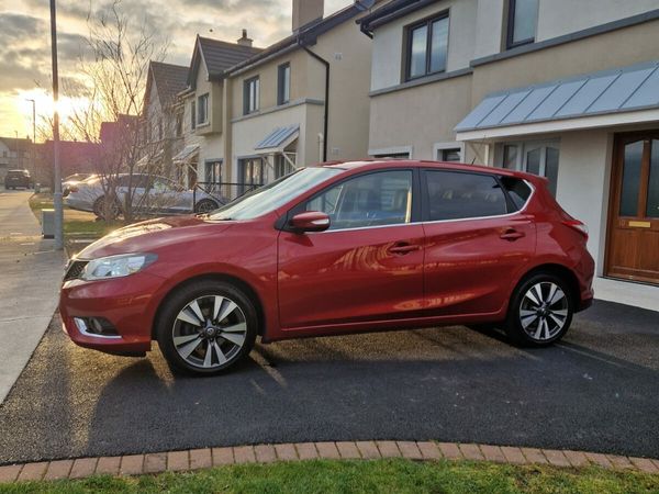 Nissan Pulsar Hatchback, Diesel, 2018, Red