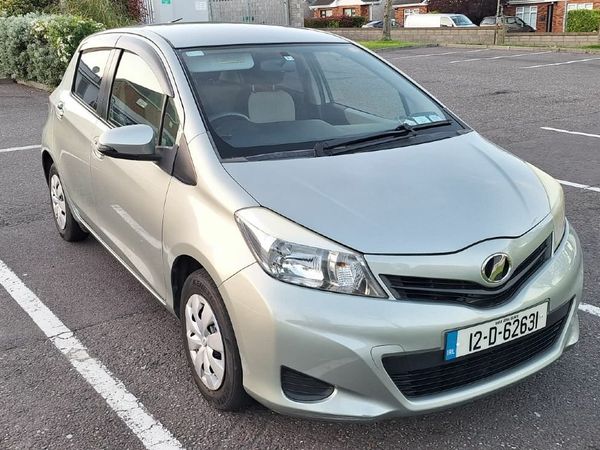 Toyota Vitz Hatchback, Petrol, 2012, Silver
