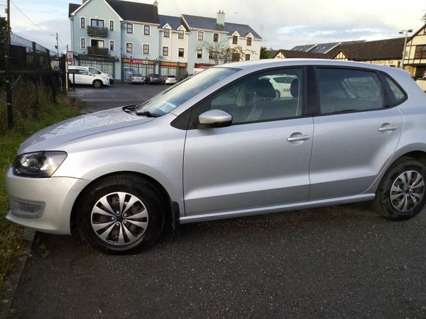Volkswagen Polo Hatchback, Petrol, 2010, Silver
