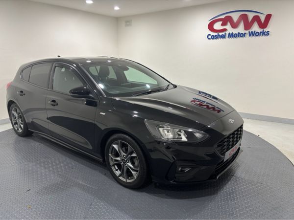 Ford Focus Hatchback, Petrol, 2019, Black