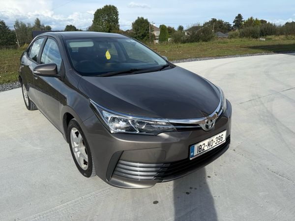 Toyota Corolla Saloon, Petrol, 2018, Grey