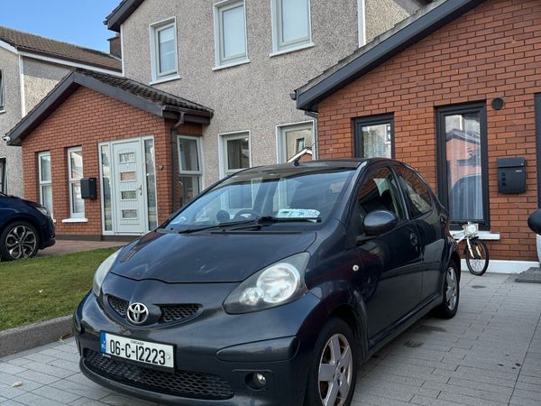Toyota Aygo Hatchback, Petrol, 2006, Grey