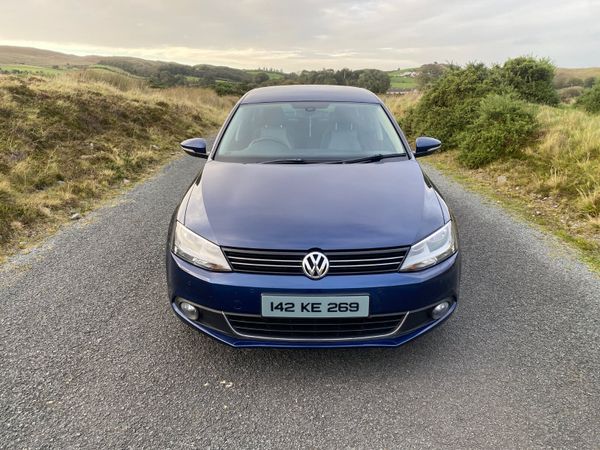 Volkswagen Jetta Saloon, Diesel, 2014, Blue