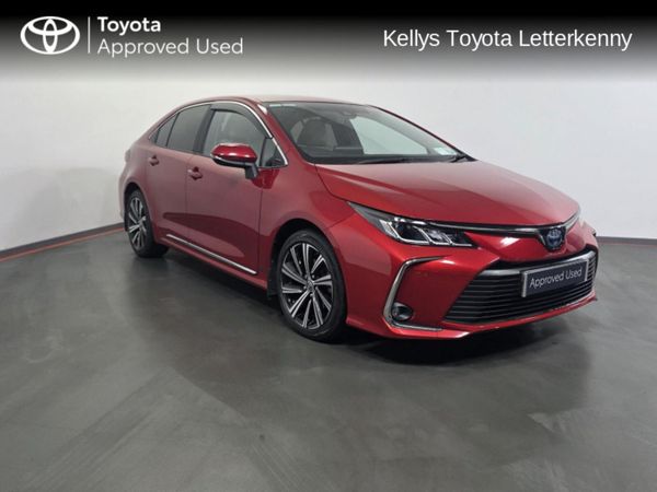 Toyota Corolla Saloon, Petrol Hybrid, 2021, Red