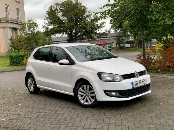 Volkswagen Polo Hatchback, Diesel, 2013, White