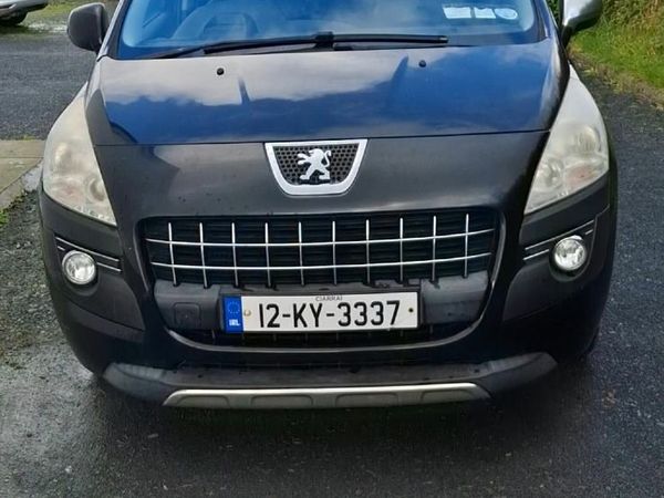 Peugeot 3008 MPV, Diesel, 2012, Black