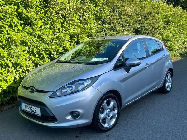 Ford Fiesta Hatchback, Diesel, 2011, Silver