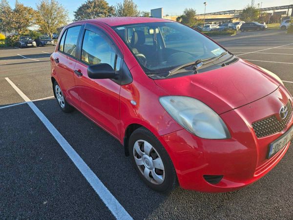 Toyota Yaris Hatchback, Petrol, 2006, Red