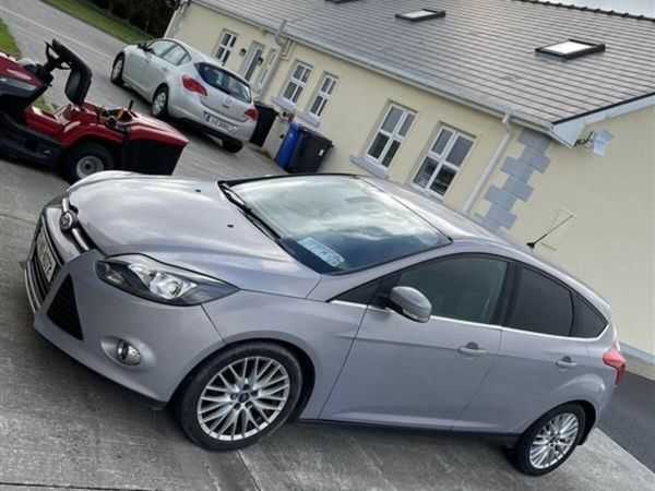 Ford Focus Hatchback, Diesel, 2012, Silver