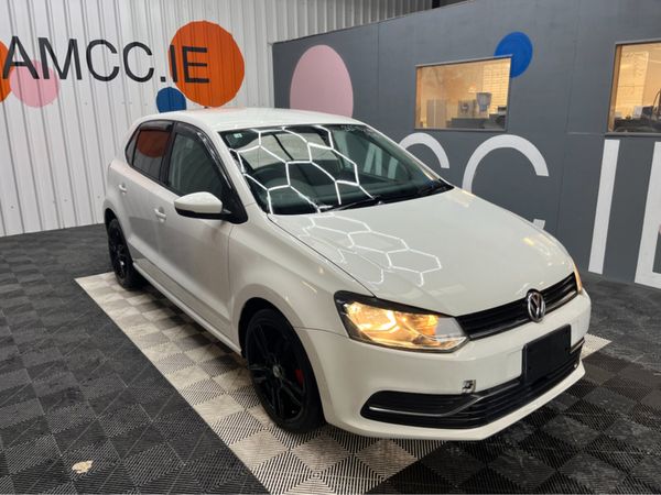 Volkswagen Polo Hatchback, Petrol, 2016, White