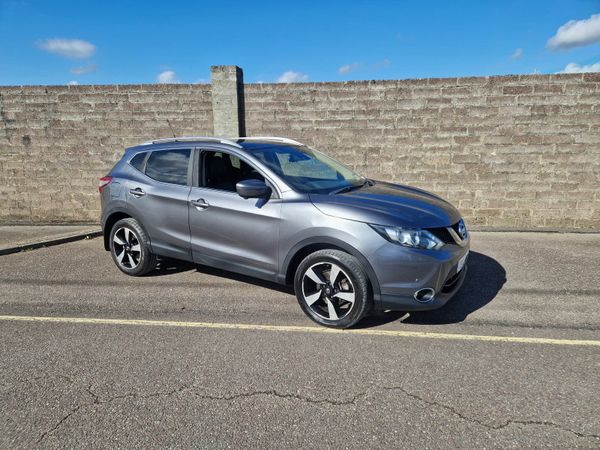 Nissan Qashqai Hatchback, Diesel, 2016, Grey