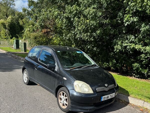 Toyota Other Hatchback, Petrol, 1999, Black