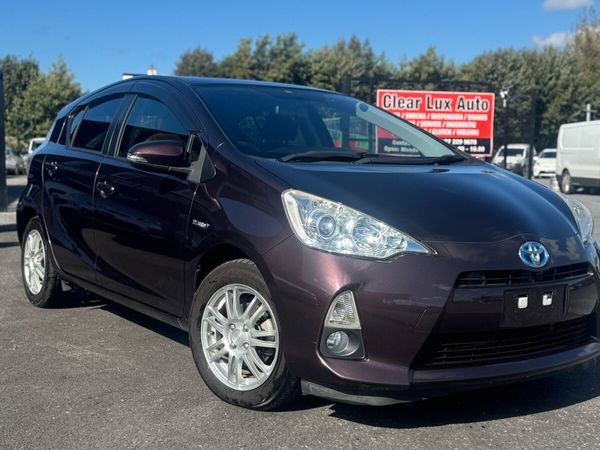Toyota Aqua Hatchback, Petrol Hybrid, 2014, Purple