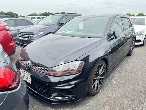 Volkswagen Golf Hatchback, Petrol, 2016, Black