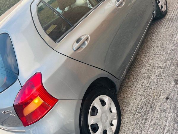 Toyota Yaris Hatchback, Petrol, 2008, Silver