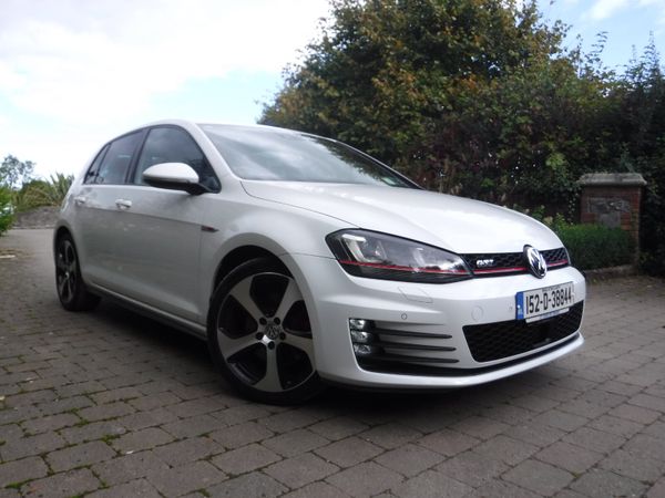 Volkswagen Golf Hatchback, Petrol, 2015, White