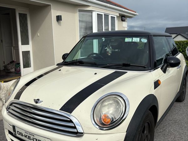 Mini Cooper Hatchback, Diesel, 2009, White