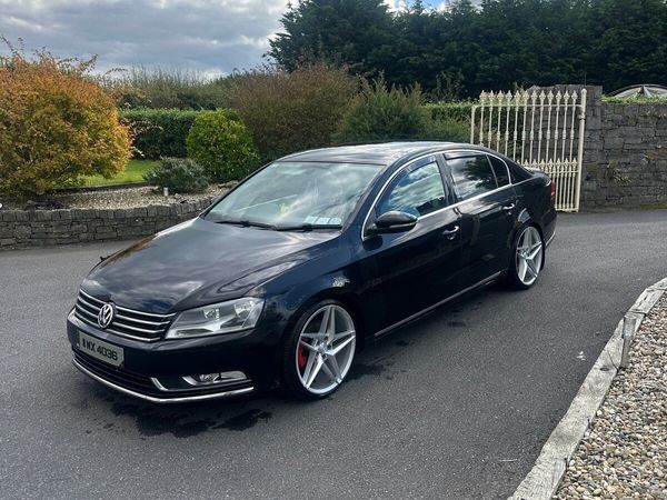 Volkswagen Passat Saloon, Diesel, 2011, Black