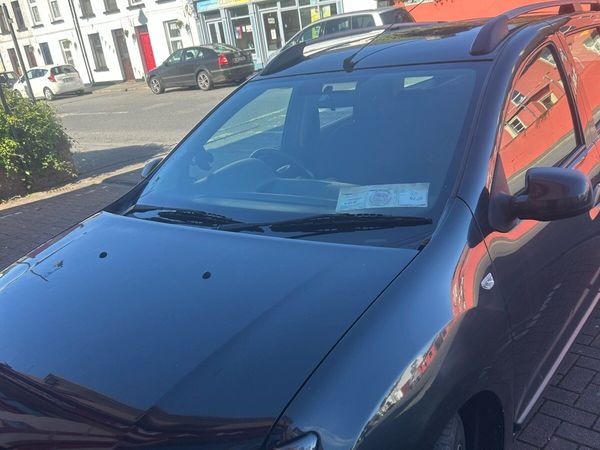 Dacia Logan Estate, Petrol, 2013, Black