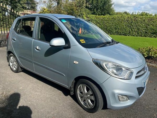 Hyundai i10 Hatchback, Petrol, 2011, Silver