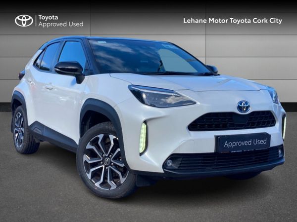 Toyota Yaris Hatchback, Petrol Hybrid, 2022, White