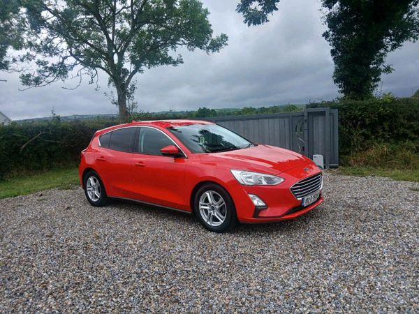 Ford Focus Hatchback, Diesel, 2019, Red