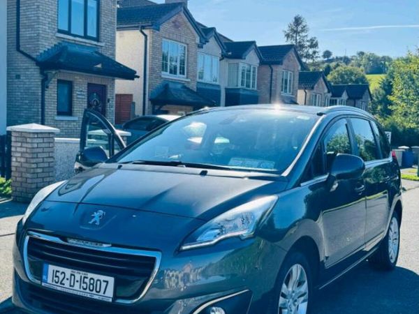 Peugeot 5008 MPV, Diesel, 2015, Grey