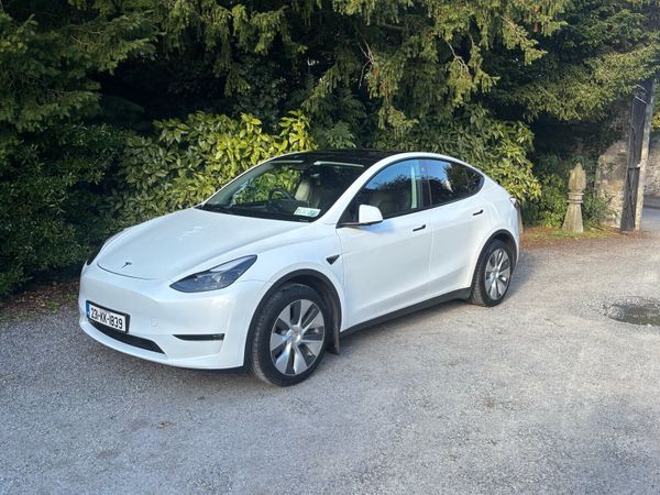 Tesla Model Y Hatchback, Electric, 2023, White