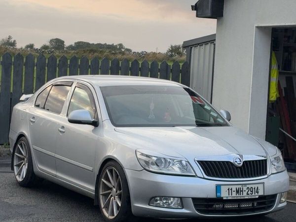 Skoda Octavia Hatchback, Petrol, 2011, Silver