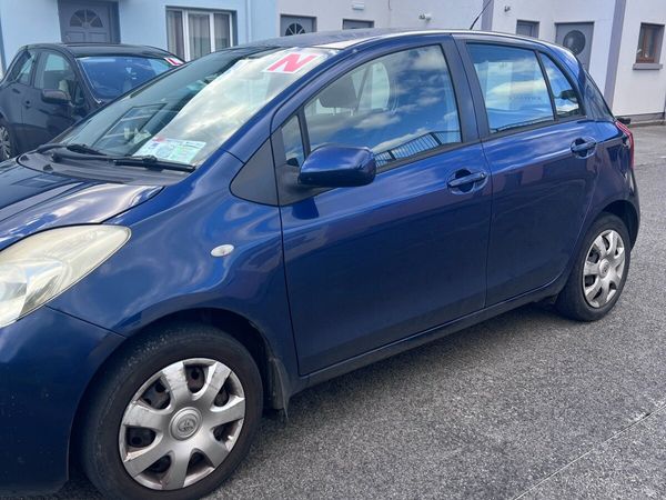 Toyota Yaris Hatchback, Petrol, 2006, Blue
