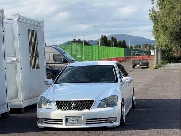 Toyota Crown Saloon, Petrol, 2004, White