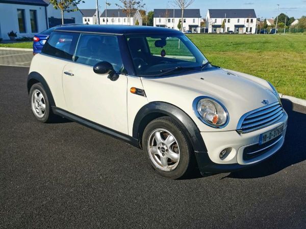 Mini Cooper Hatchback, Diesel, 2010, White