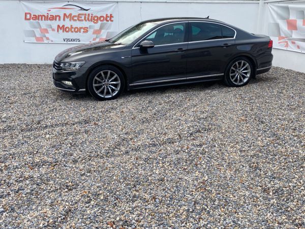 Volkswagen Passat Saloon, Diesel, 2020, Grey