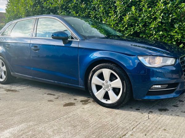 Audi A3 Hatchback, Diesel, 2014, Blue