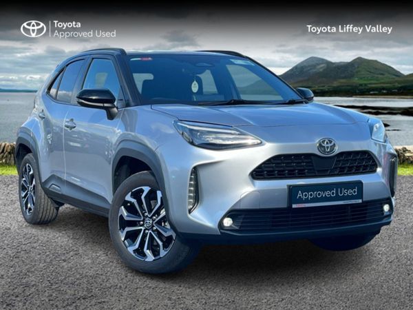 Toyota Yaris Cross Hatchback, Petrol Hybrid, 2025, Silver