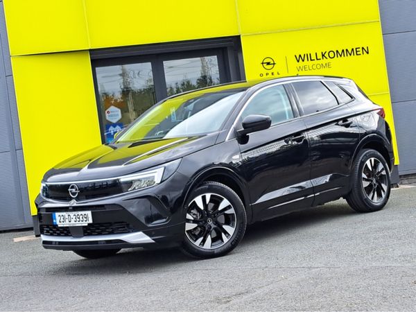 Opel Grandland SUV, Petrol Plug-in Hybrid, 2023, Black