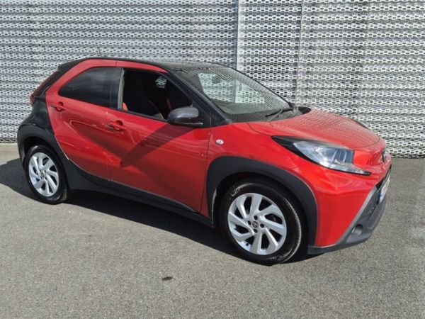 Toyota Aygo Hatchback, Petrol, 2023, Red