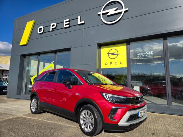 Opel Crossland SUV, Diesel, 2022, Red