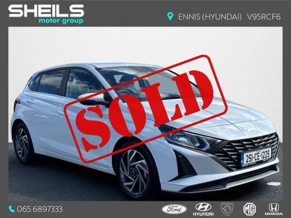 Hyundai i20 Hatchback, Petrol, 2025, White