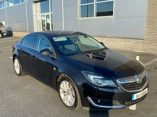 Vauxhall Insignia Hatchback, Diesel, 2016, Black