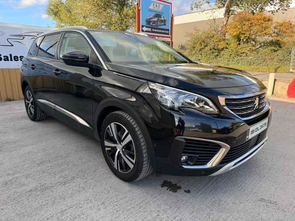 Peugeot 5008 MPV, Petrol, 2018, Black